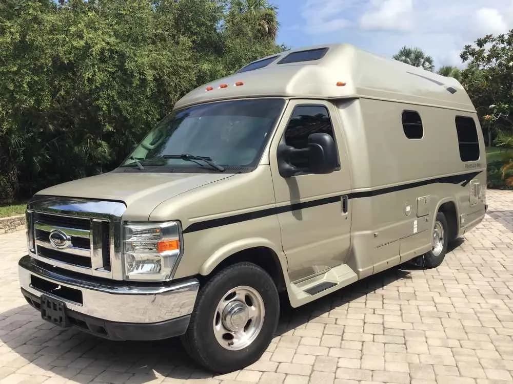 Rv-Motorhome-Camper - North America - Michele Mautino