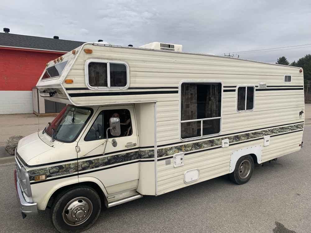 Rv-Motorhome-Camper - North America - Michelle Ernst