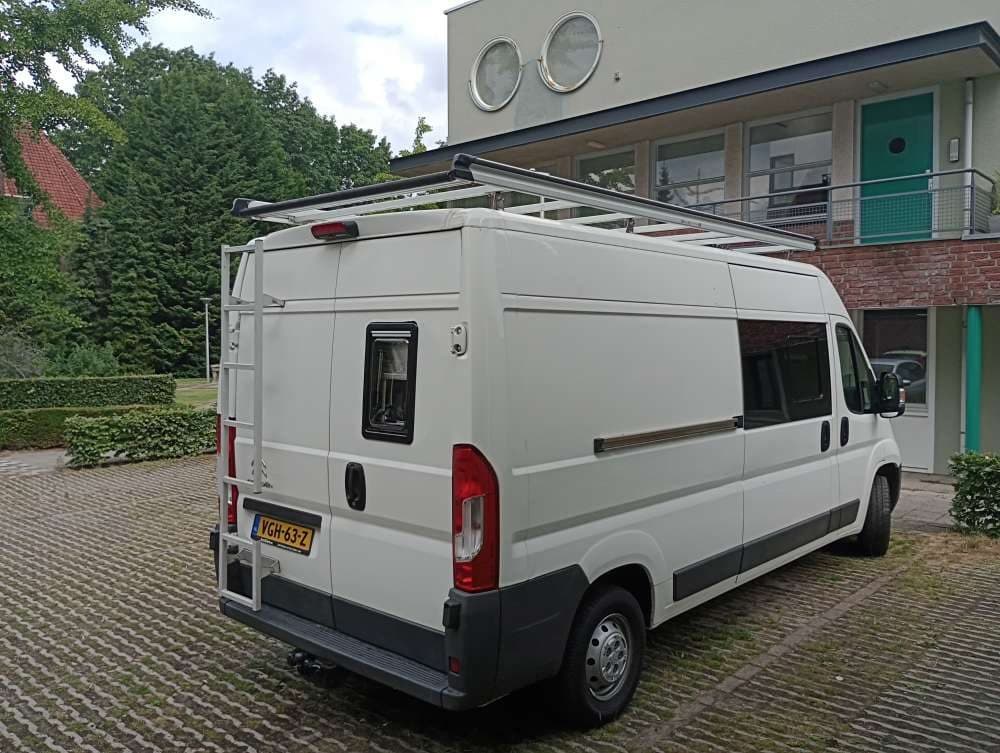 Rv-Motorhome-Camper - Europe - Bart van Weenen
