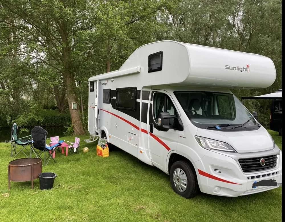 Motorhome-Camper - Europe - Nicola Howe