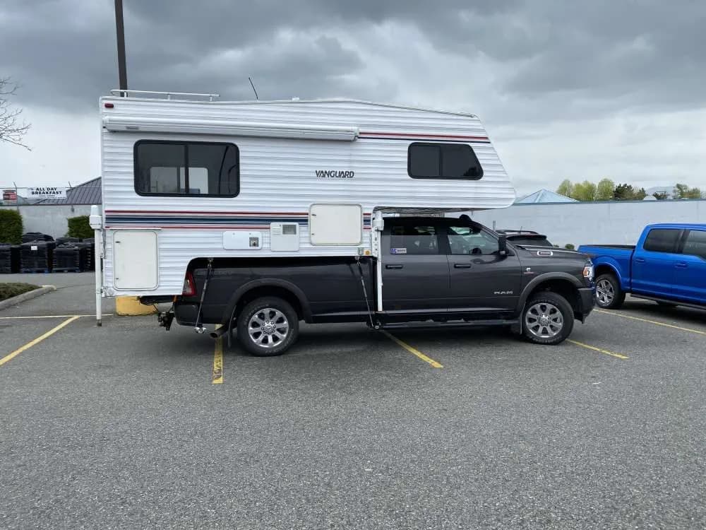 Rv-Motorhome-Camper - North America - Mitch Banks