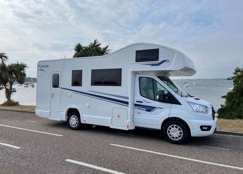 Rv-Motorhome-Camper - Europe - Martin Truong