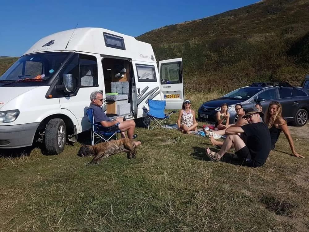 Rv-Motorhome-Camper - Europe - Lucy Tabs