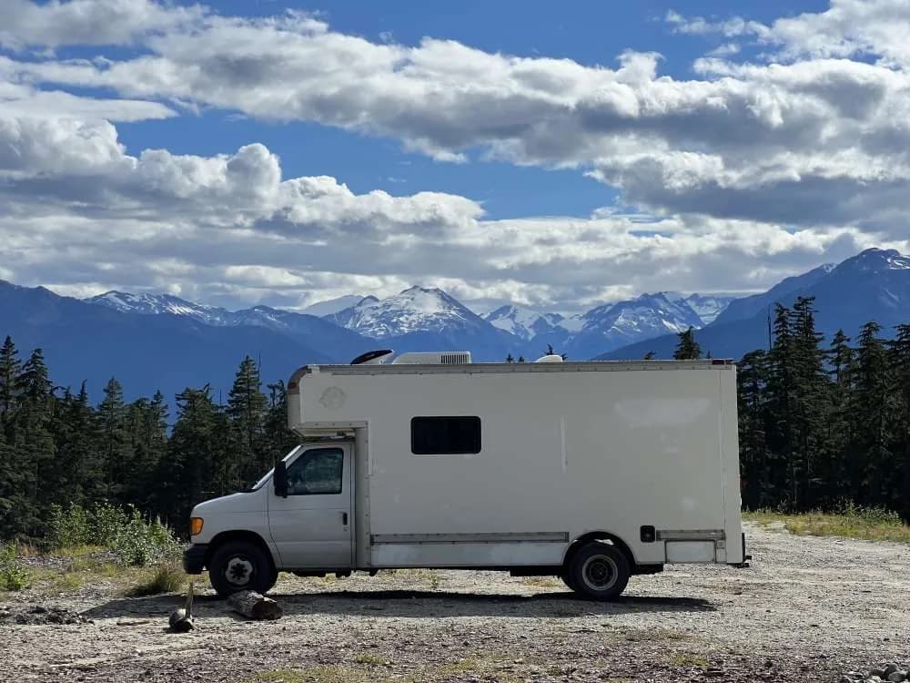 Rv-Motorhome-Camper - North America - Kristyn Feldman