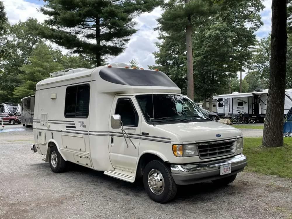 Rv-Motorhome-Camper - North America - Meighan Maloney