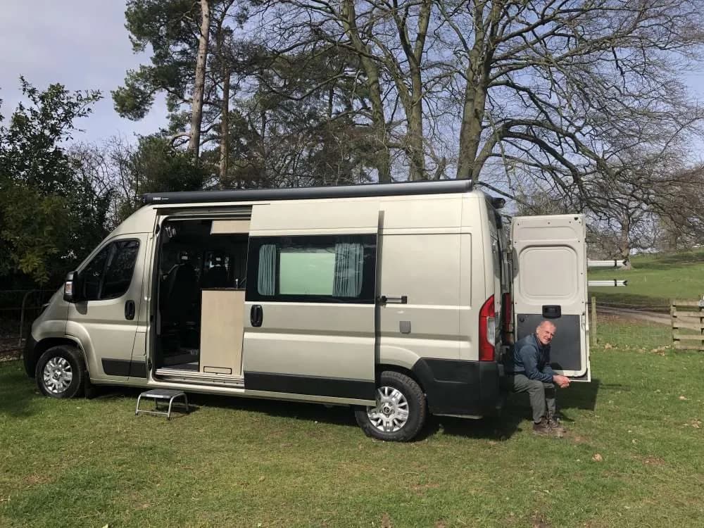 Motorhome-Camper - Europe - Suzanne Hayed