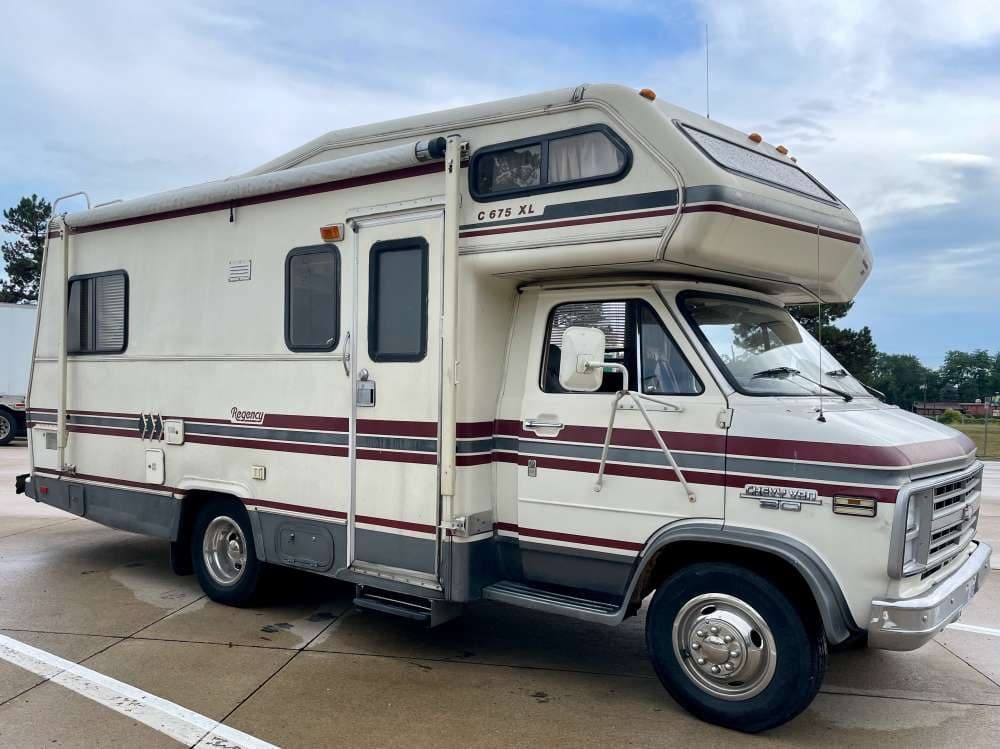 Rv-Motorhome-Camper - North America - Chantal Totosy de Zepetnek
