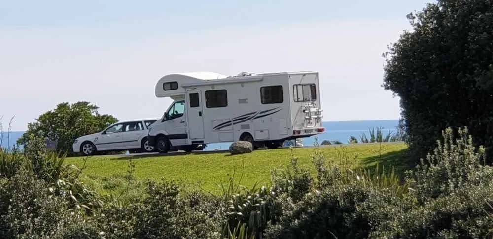 Rv-Motorhome-Camper - Oceania - Isobel Suter