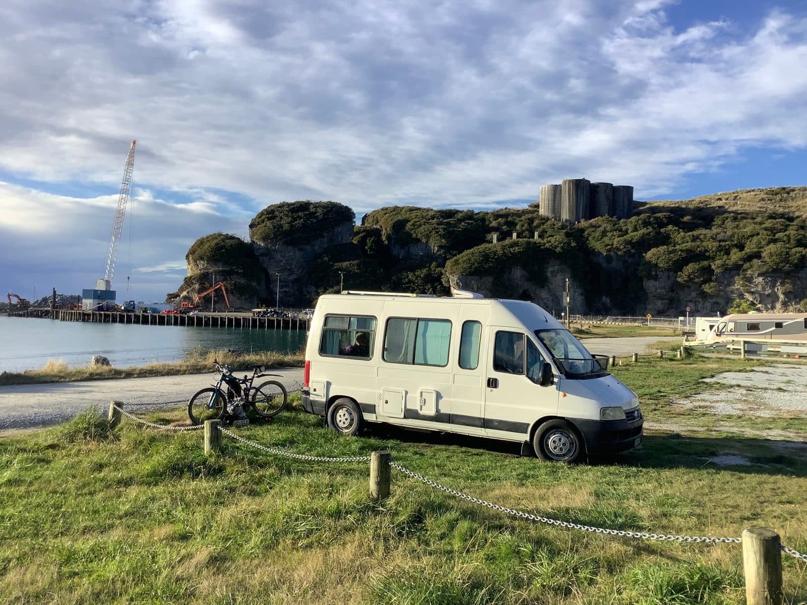 Rv-Motorhome-Camper - Oceania - Mike Watson