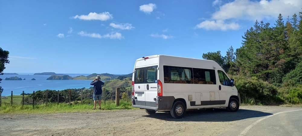 Rv-Motorhome-Camper - Oceania - Carey Ennis