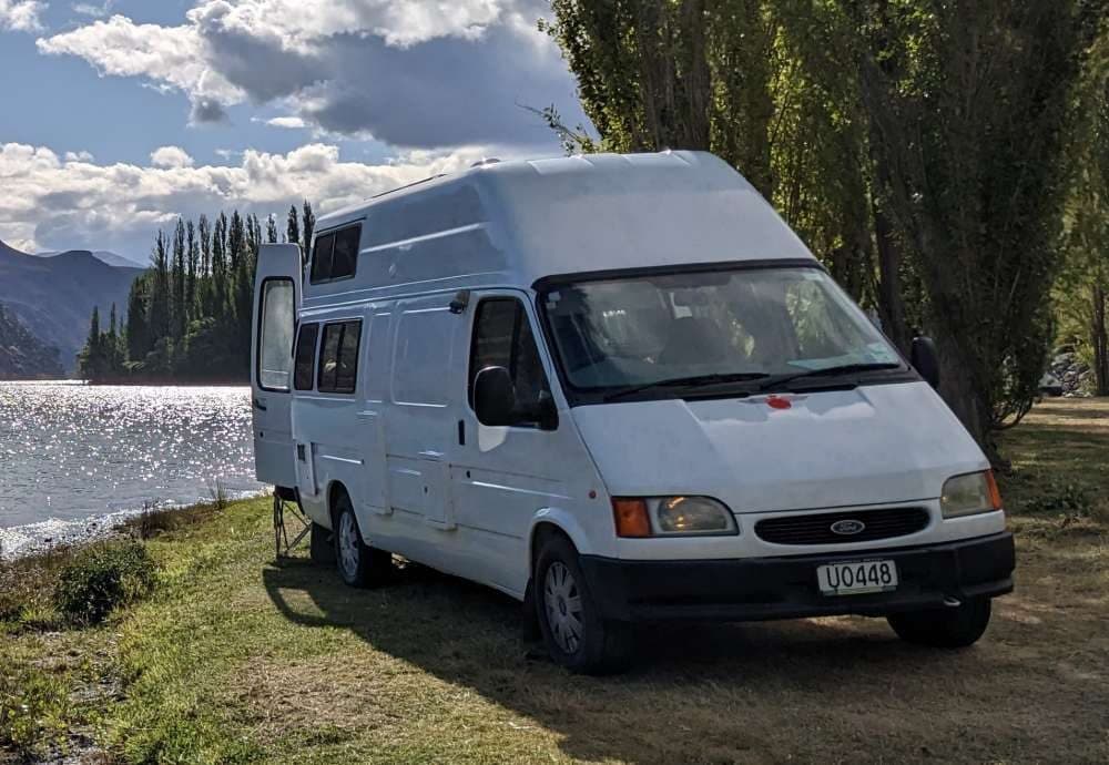 Motorhome-Camper - Oceania - Kate Porteous