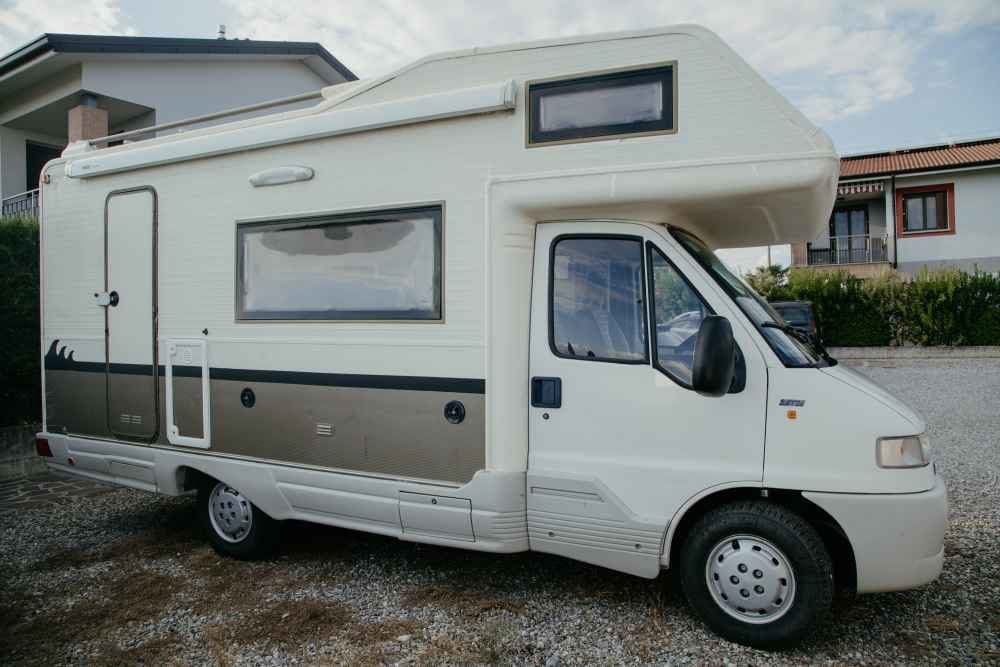 Rv-Motorhome-Camper - Europe - stefania catania
