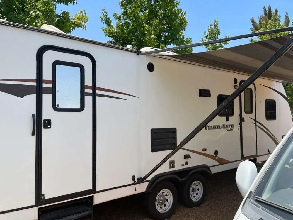 Car with Trailer-RV - Central and South America - Cristian Daniel