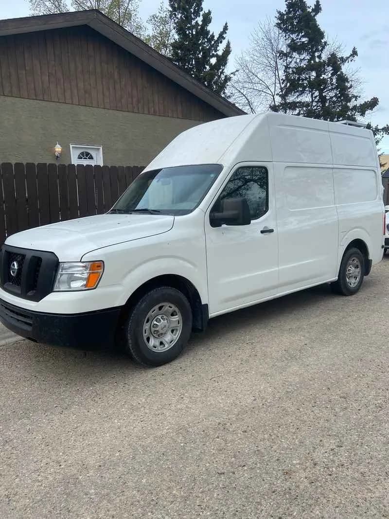 Van - North America - Victoria Couch