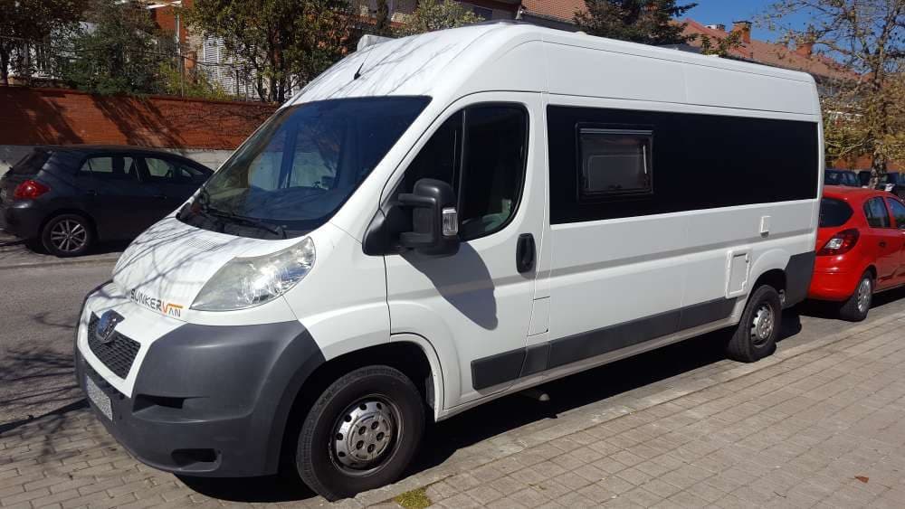 Van - Europe - Juan Carlos Martínez