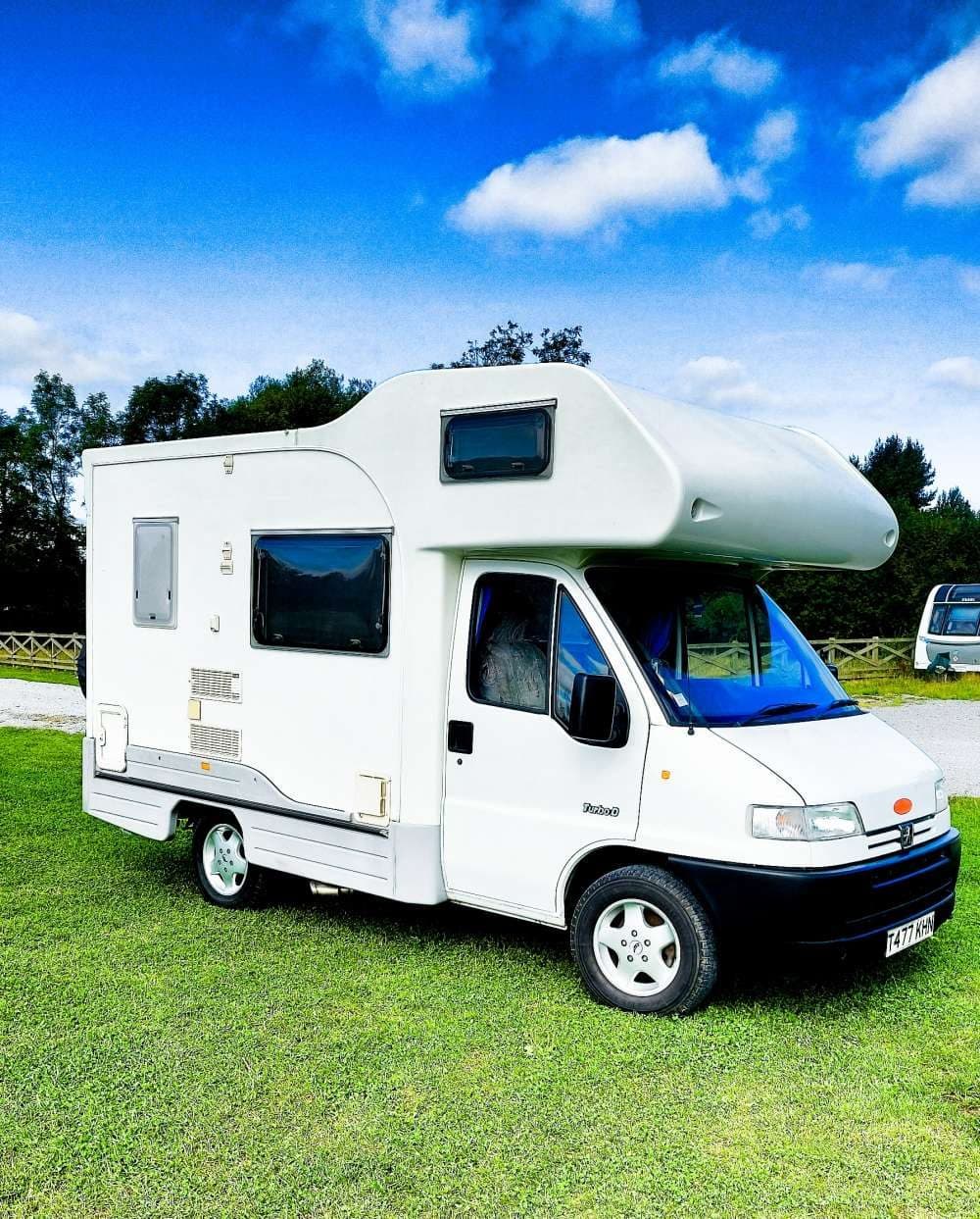 Rv-Motorhome-Camper - Europe - Raymond Manuel