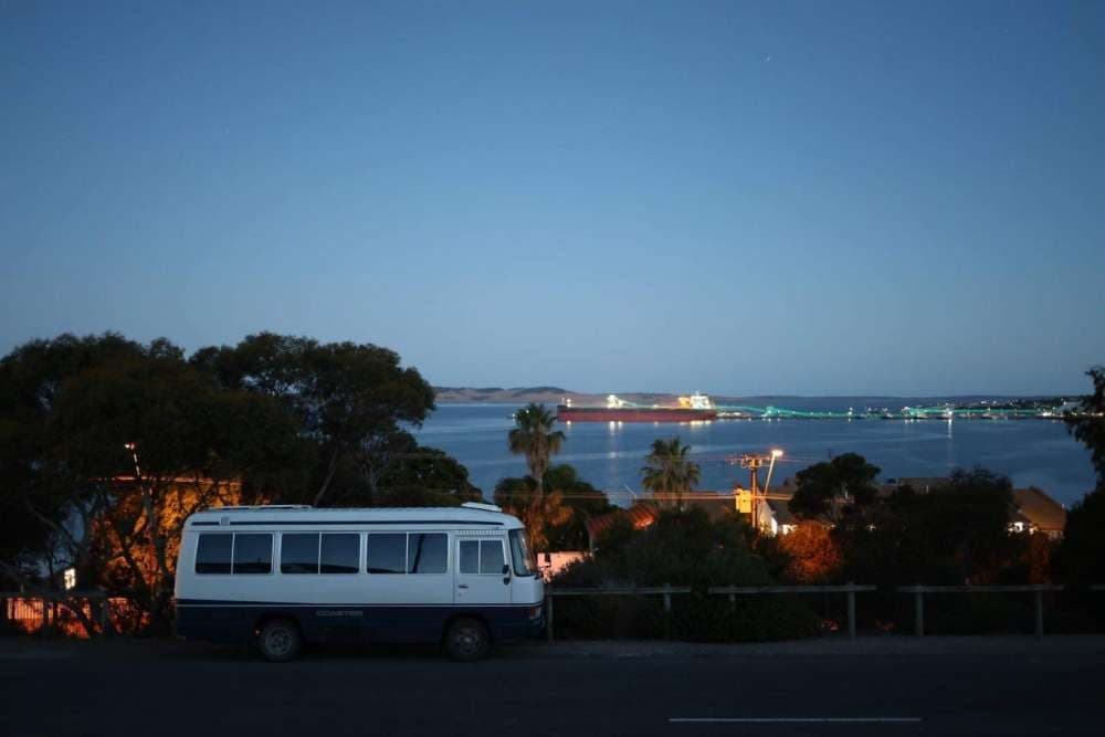 Rv-Motorhome-Camper - Oceania - Deanne Gibbs