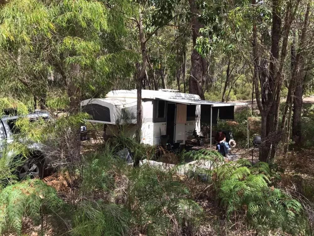 Rv-Motorhome-Camper - Oceania - Mike Beanland