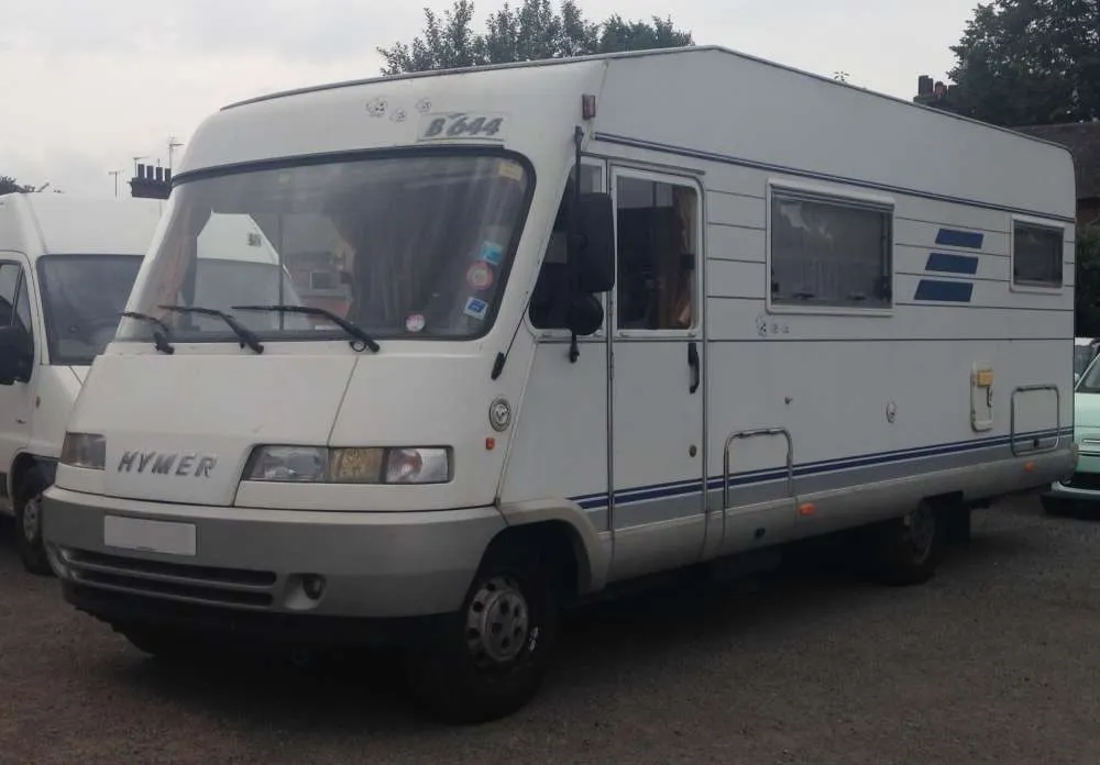 Rv-Motorhome-Camper - Europe - Natasha Czopor