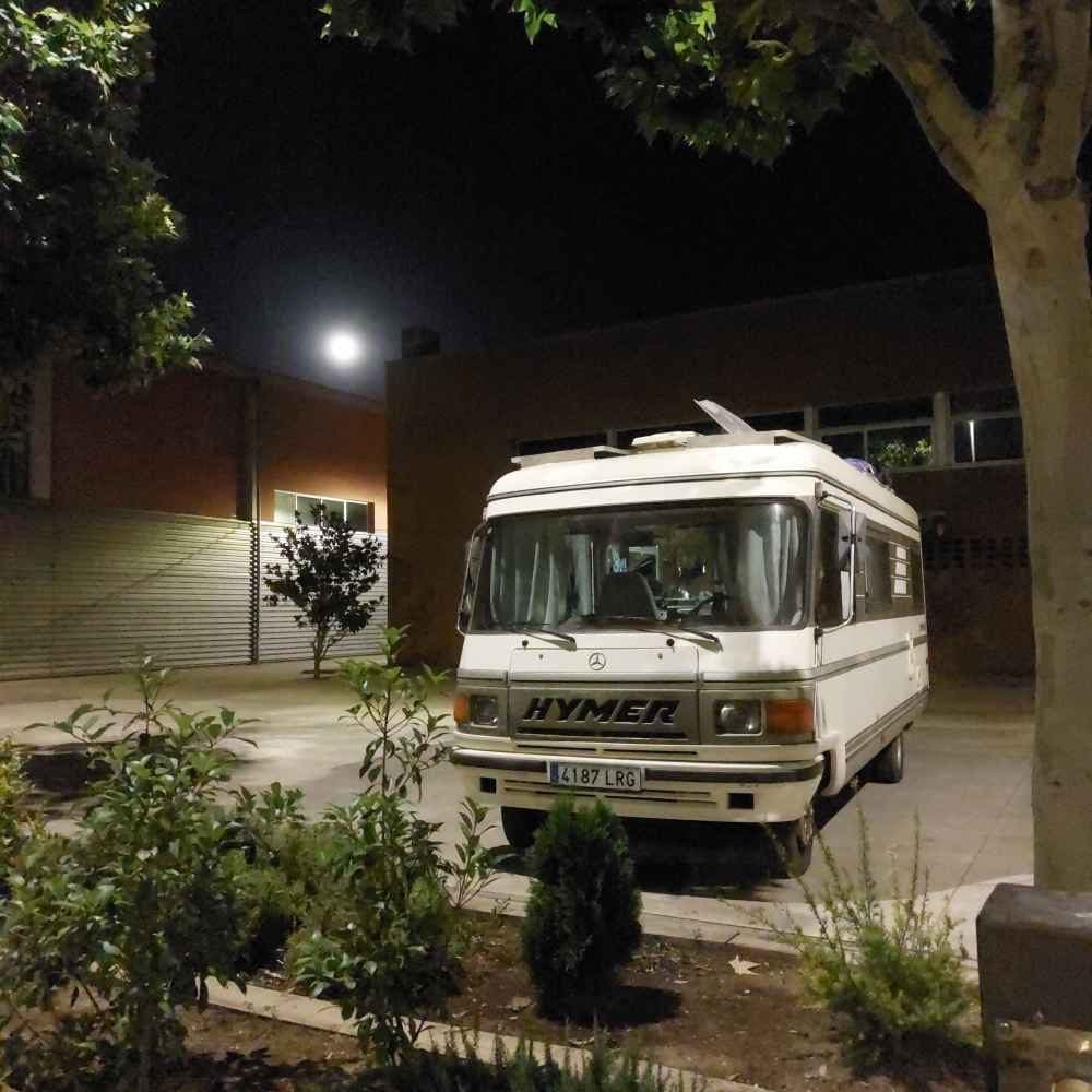 Rv-Motorhome-Camper - Europe - Lisa Elford