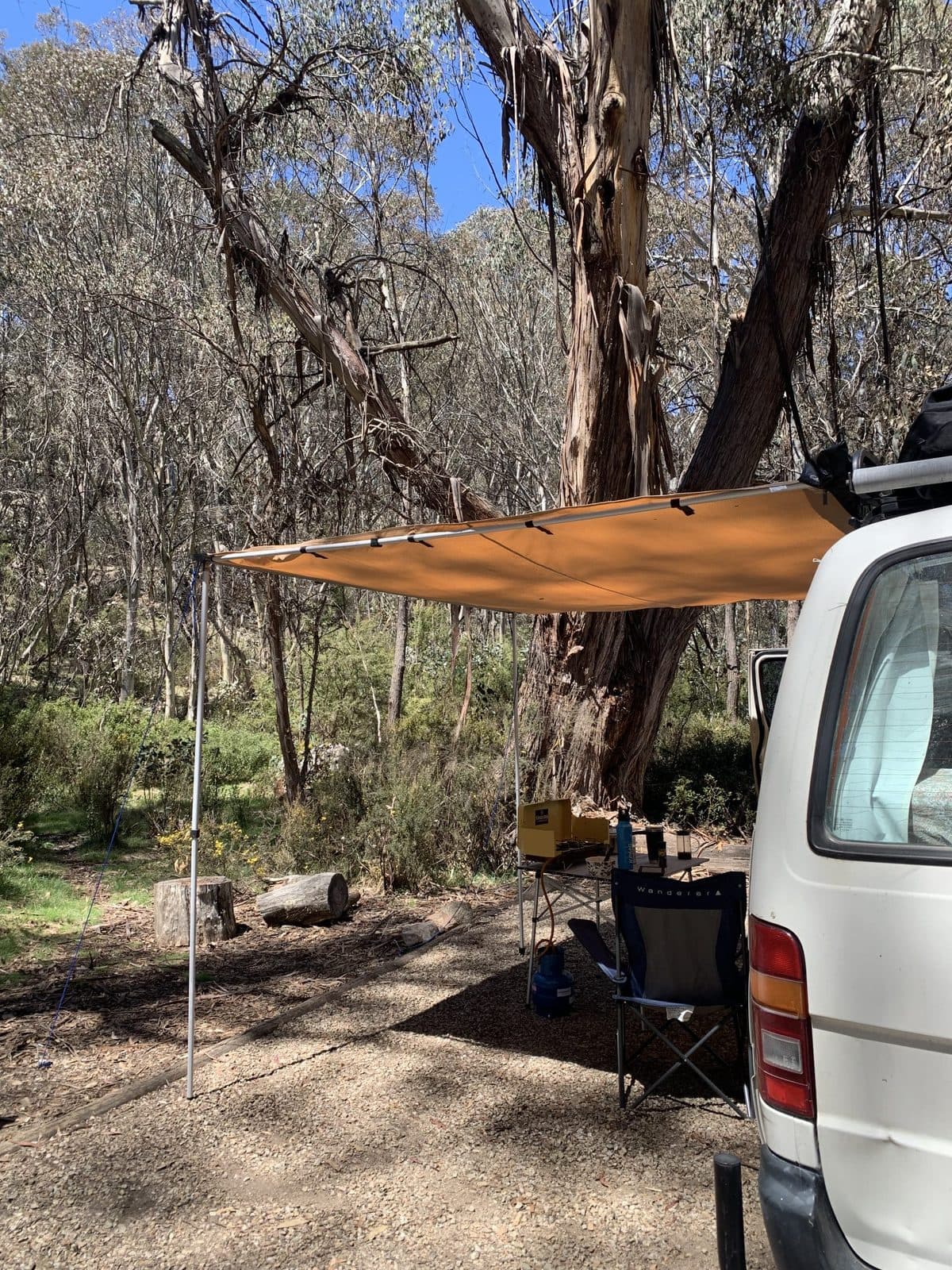 Toyota Hiace - Queensland, Australia - Capucine Dieul