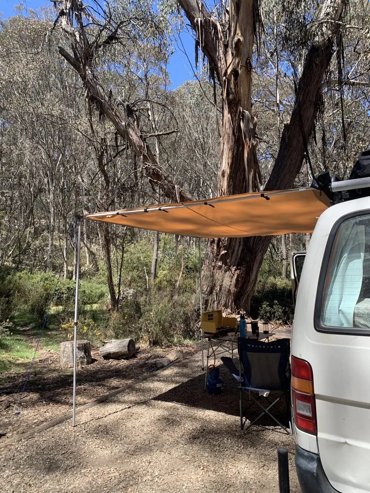 Toyota Hiace - Queensland, Australia - Capucine Dieul