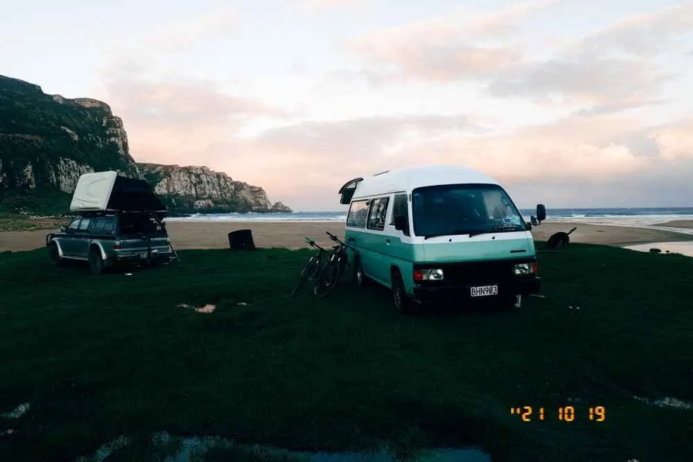 Van - Oceania - Clare Leyland