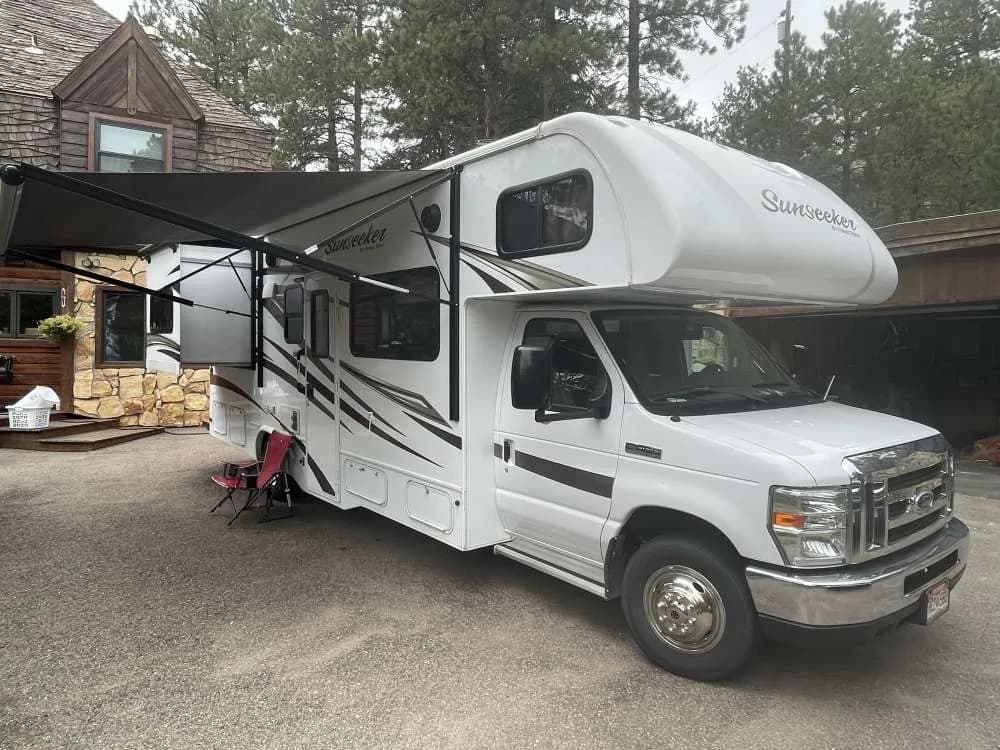 Rv-Motorhome-Camper - North America - John Porter