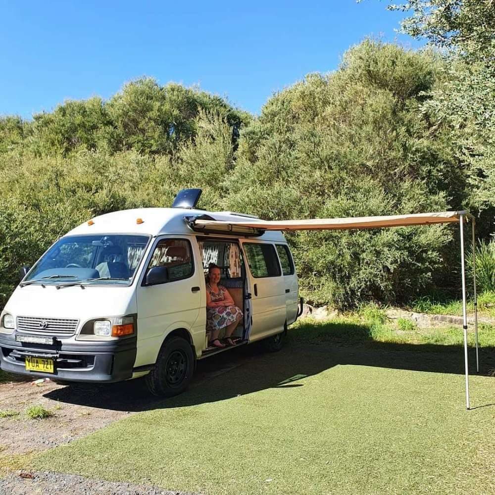 Motorhome-Camper - Oceania - Bron Hughes