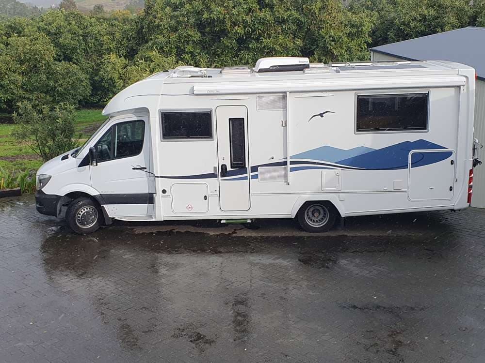 Motorhome-Camper - Oceania - JIm Dunseath