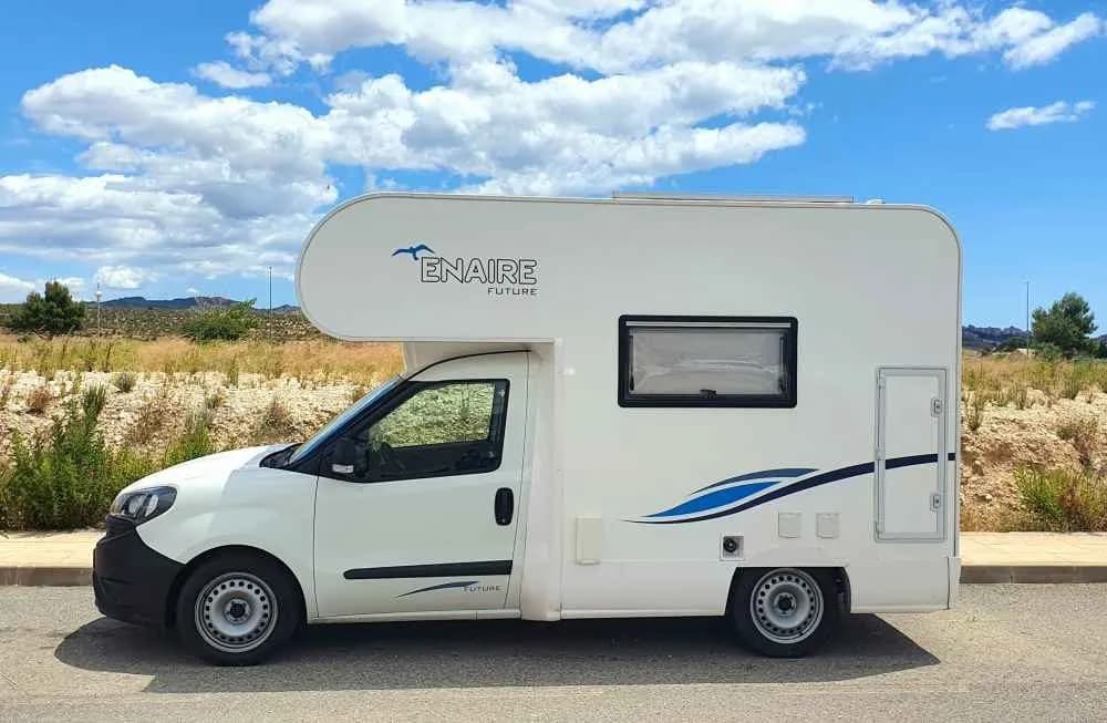 Rv-Motorhome-Camper - Europe - Carlos Sanz García