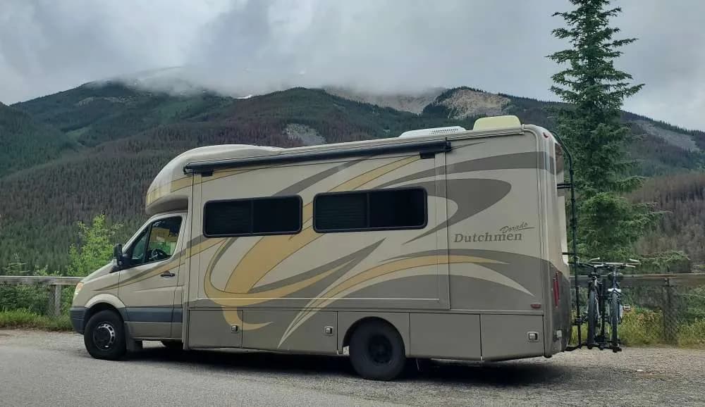 Motorhome-Camper - North America - ROMAN FEDYNETS
