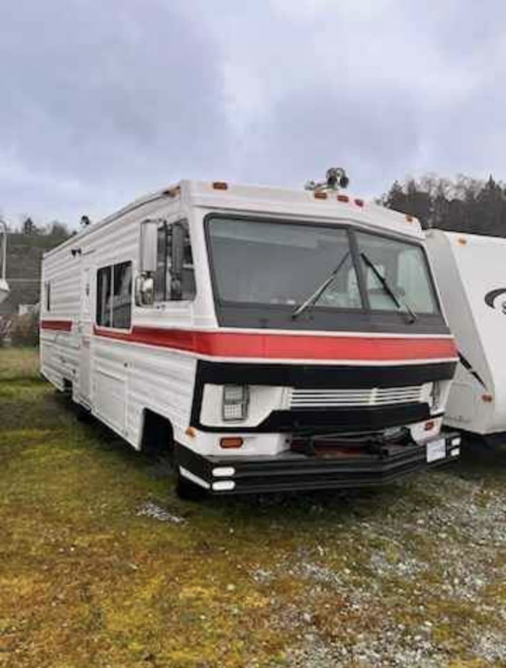 Motorhome-Camper - North America - Michelle Popoff