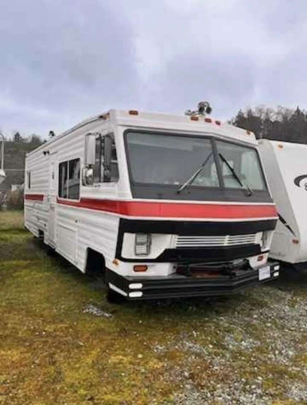 Motorhome-Camper - North America - Michelle Popoff