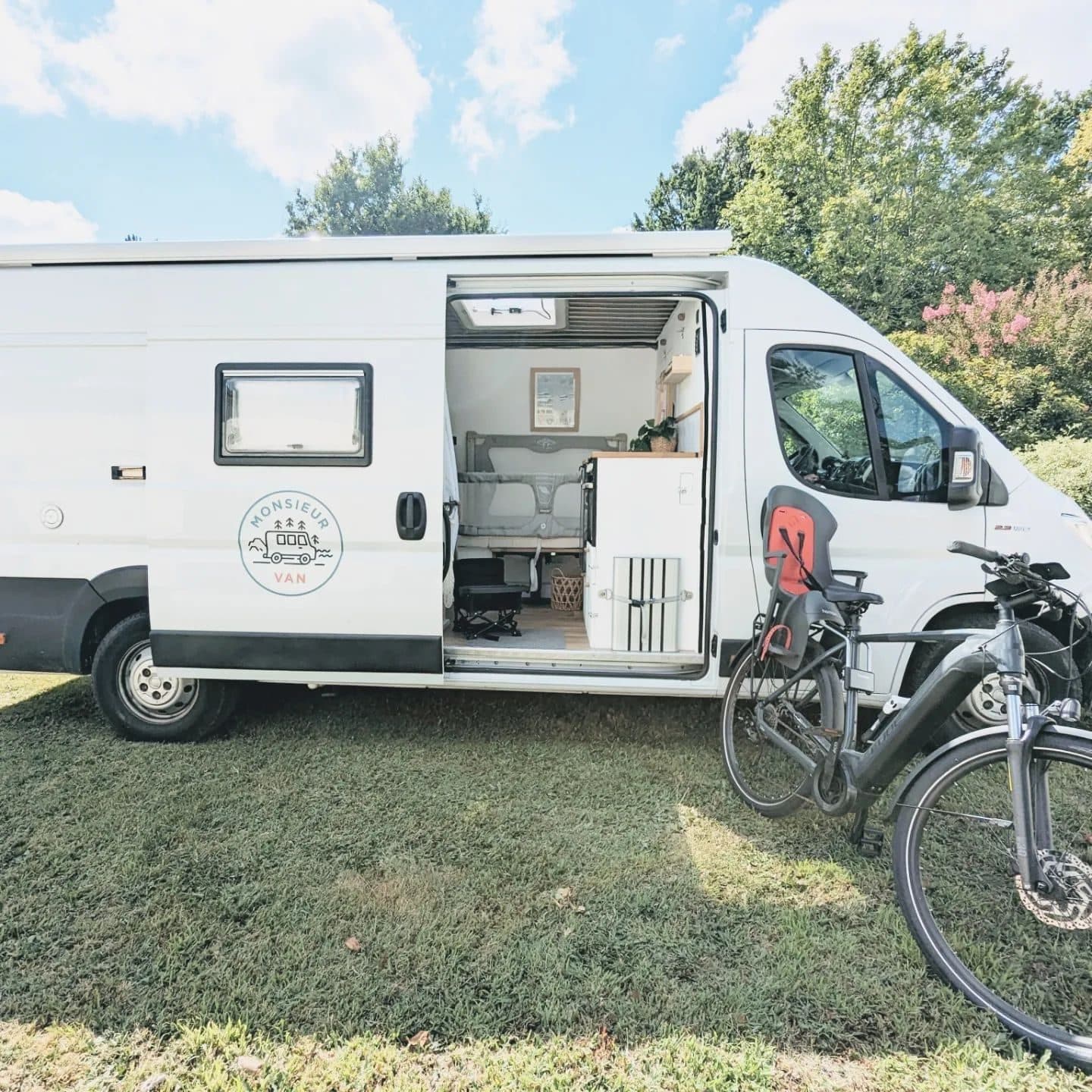 Monsieur Van in France