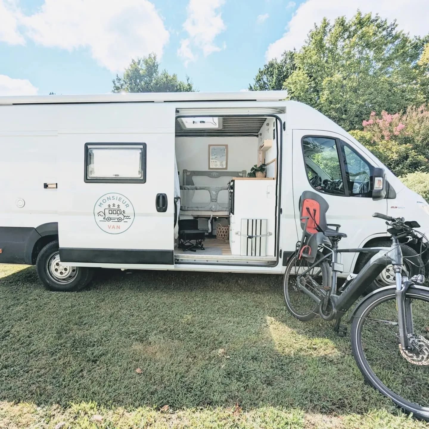 Monsieur Van in France