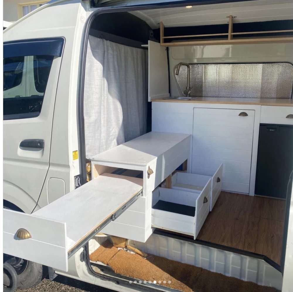 Rv-Motorhome-Camper - Oceania - Lina Beerling