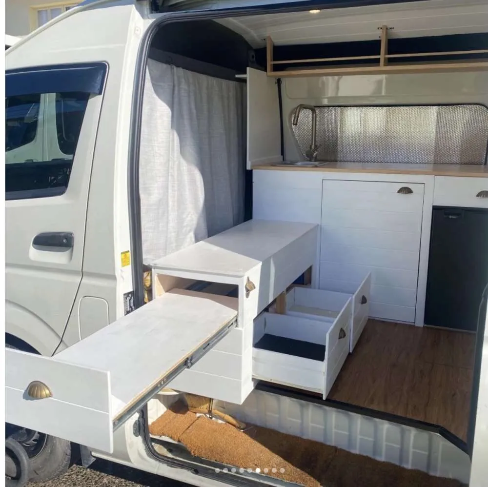 Rv-Motorhome-Camper - Oceania - Lina Beerling